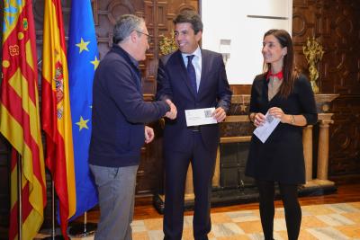 Carlos Mazón recibe el informe de fiscalización de la Cuenta General de la Generalitat del año 2022